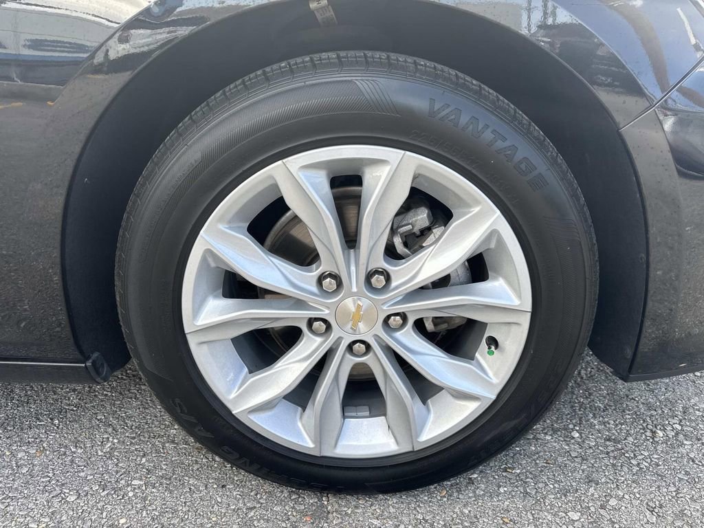 Used 2024 Chevrolet Malibu LT image 4