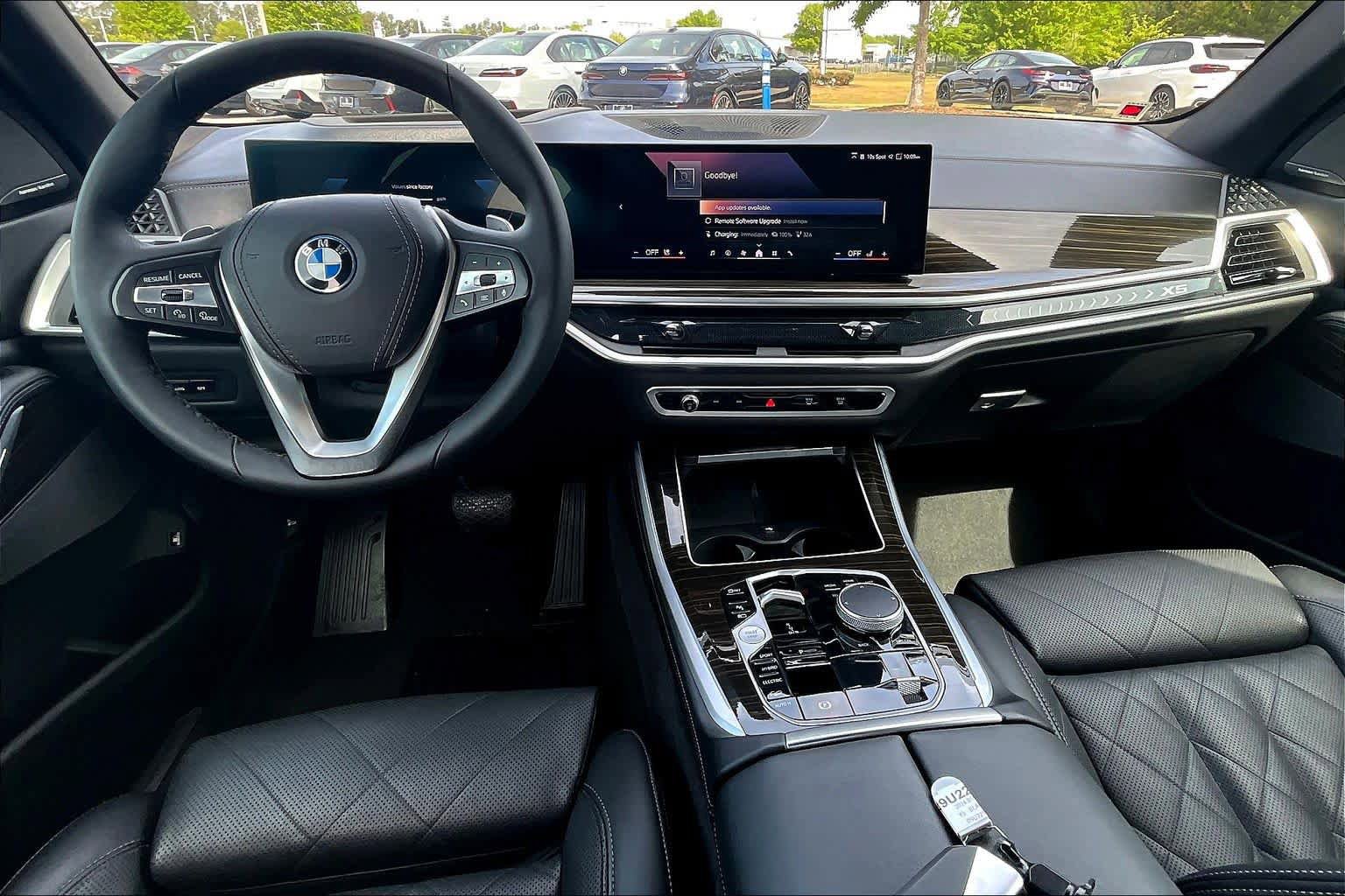 Used 2024 BMW X5 xDrive50e image 15