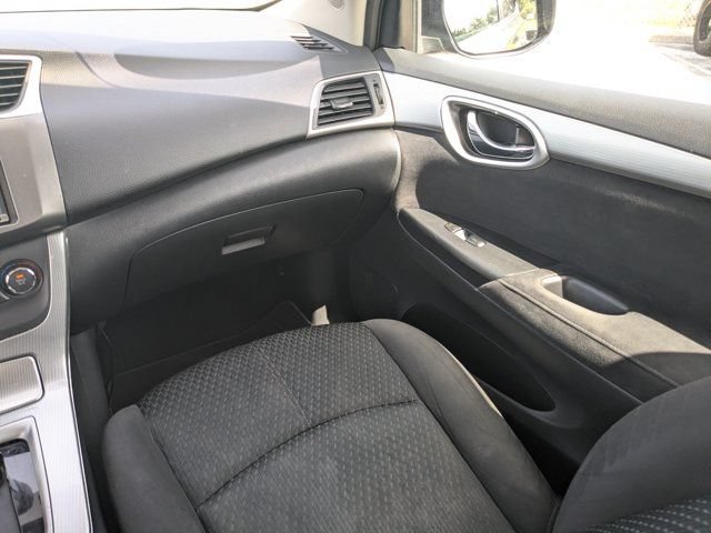 Used 2015 Nissan Sentra SR w/ Navigation Package FWD image 16