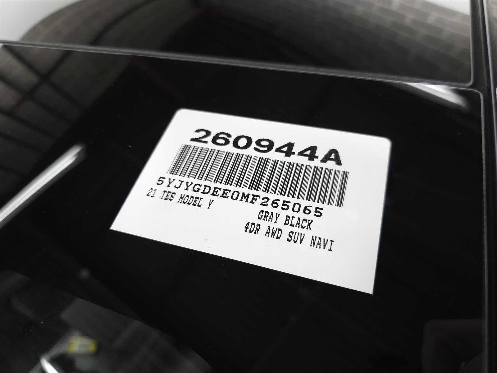 Used 2021 Tesla Model Y Long Range AWD/4WD image 29