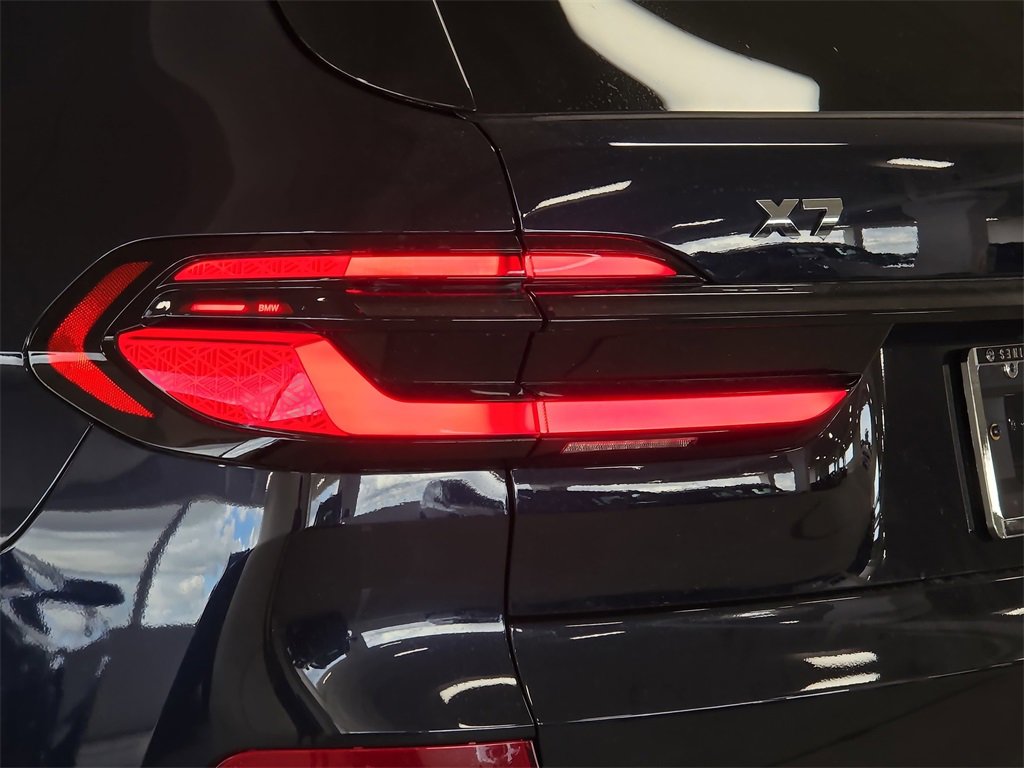 New 2026 BMW X7 M60i image 20