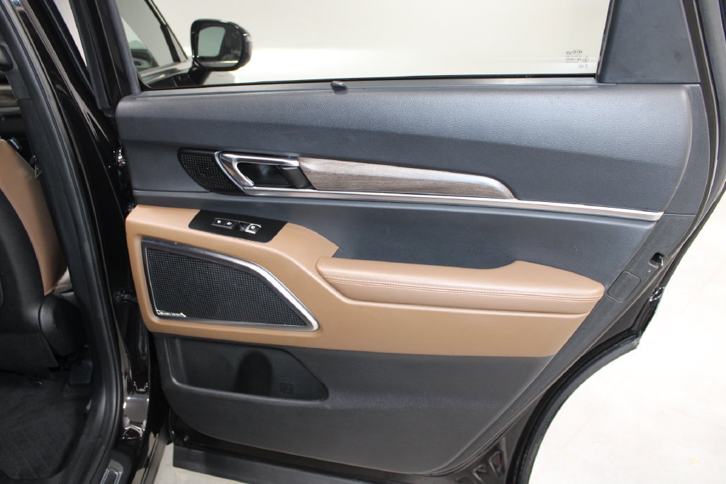Used 2020 Kia Telluride SX w/ SX Prestige Package AWD/4WD image 27