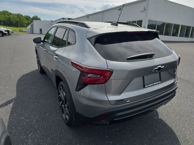 New 2026 Chevrolet Trax RS w/ Driver Confidence Package FWD image 3