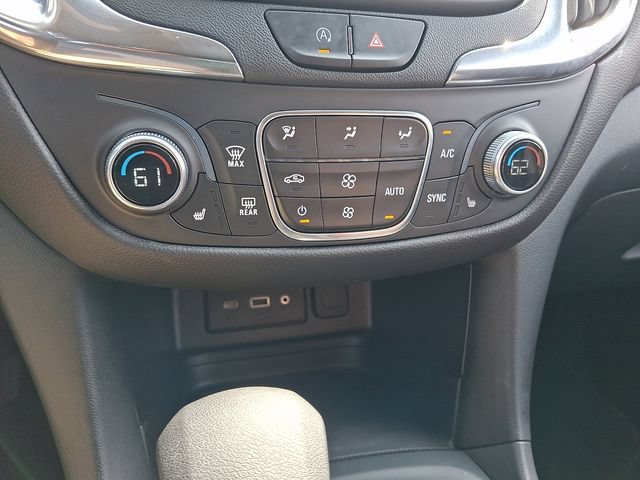 Certified 2023 Chevrolet Equinox LT FWD image 16
