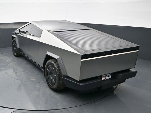 Used 2025 Tesla Cybertruck AWD Crew Cab image 16