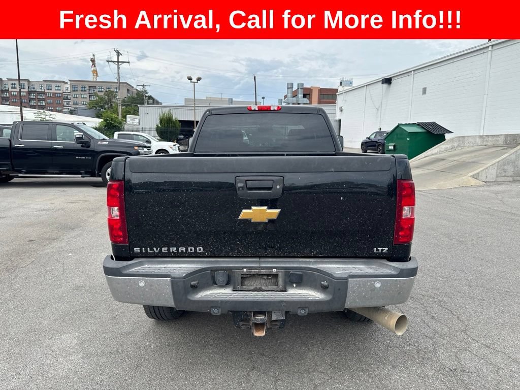 Used 2011 Chevrolet Silverado 2500 LTZ w/ LTZ Plus Package AWD/4WD image 28