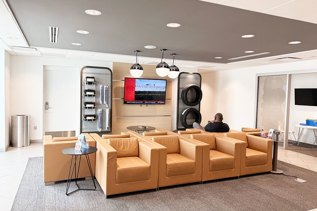 Used 2022 GMC Yukon XL Denali image 35