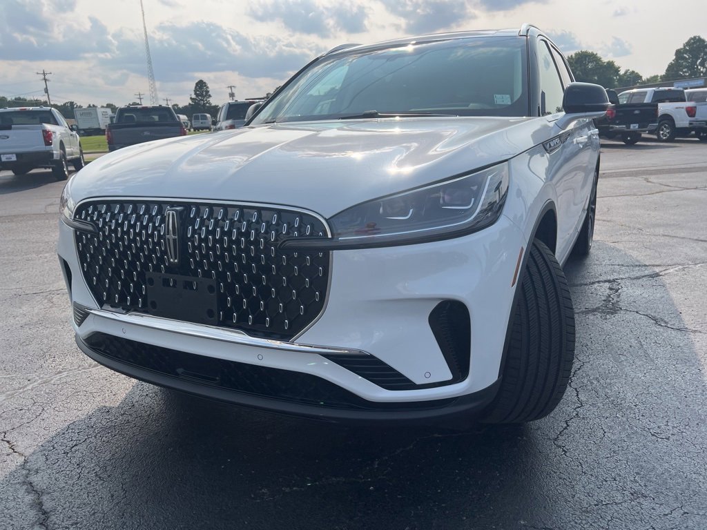New 2025 Lincoln Aviator Reserve w/ Equipment Group 201A image 13