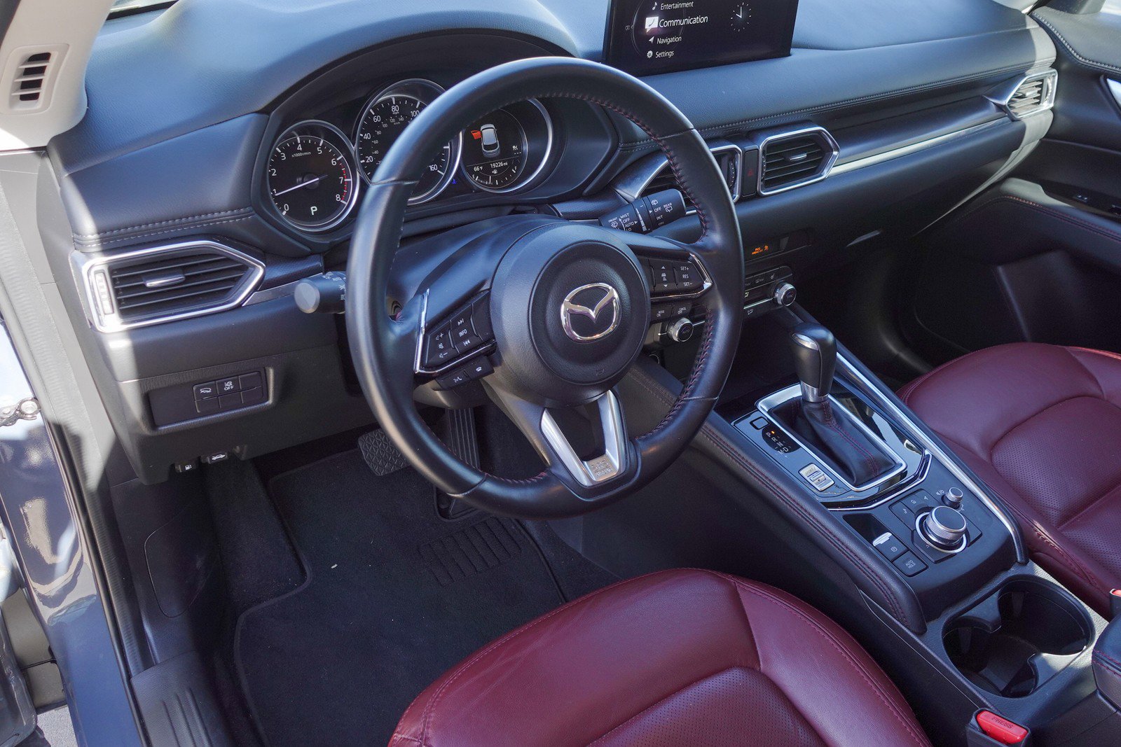 Used 2023 MAZDA CX-5 Carbon Edition image 9