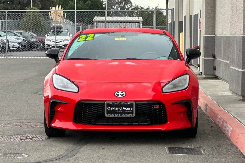Used 2022 Toyota GR86 Premium image 9