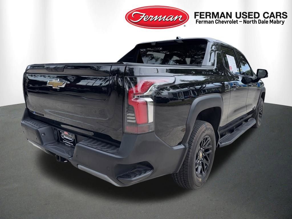 Used 2025 Chevrolet Silverado EV LT AWD/4WD image 5