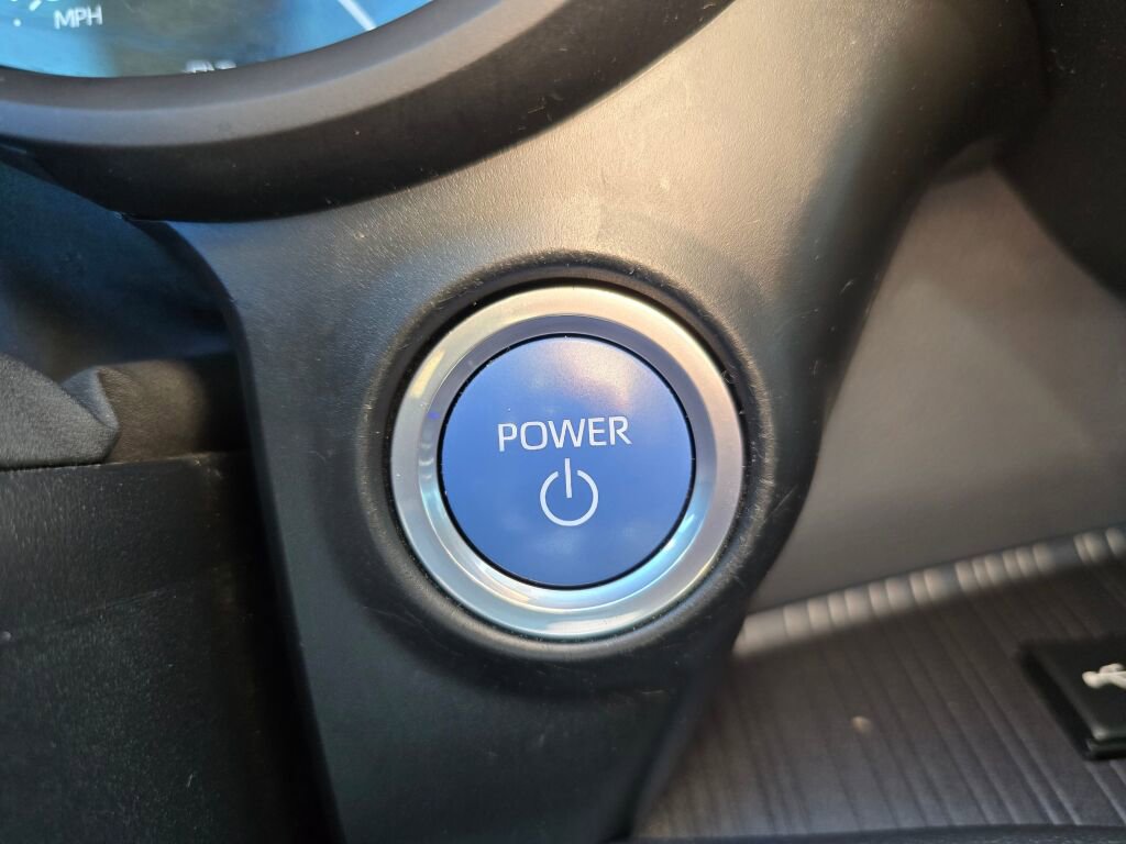 Used 2022 Toyota Sienna XSE image 25