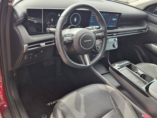 Used 2025 Hyundai Tucson Limited FWD image 3