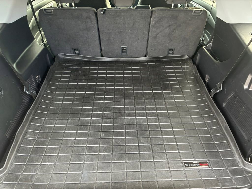 Used 2022 Ford Explorer XLT image 26