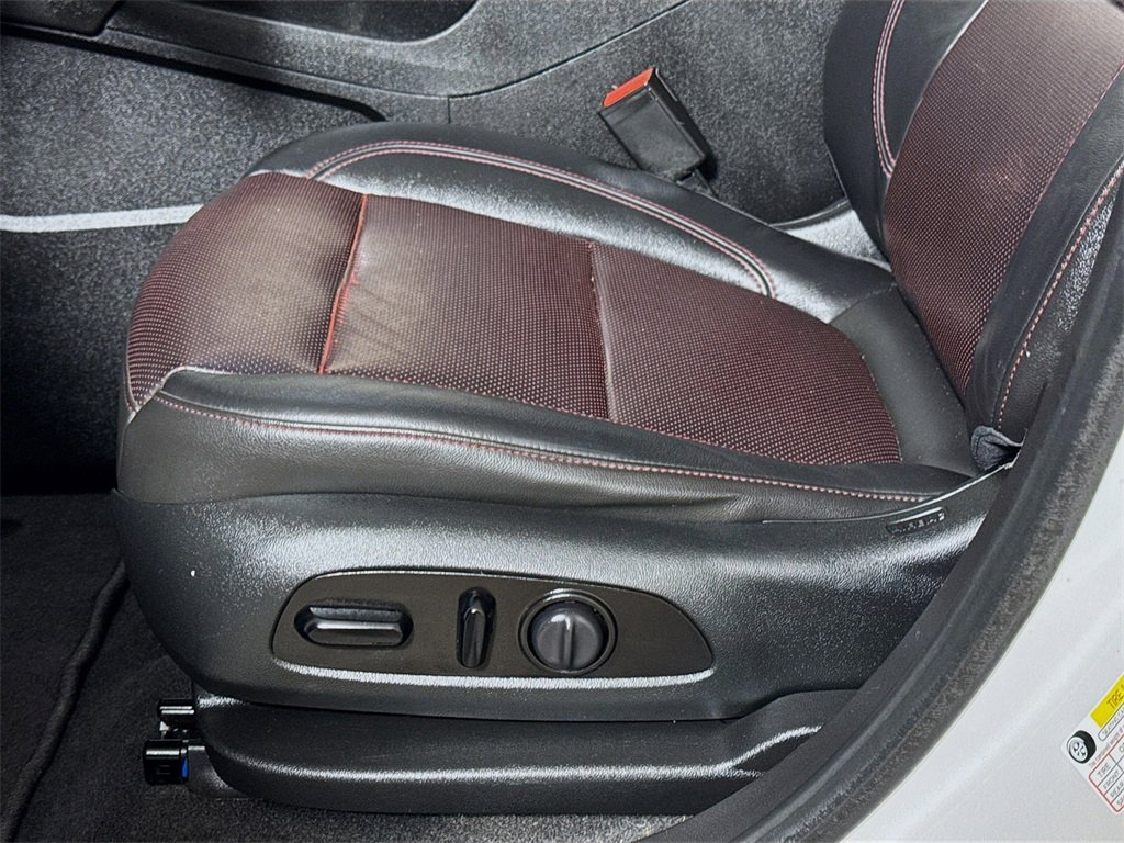 Used 2020 Chevrolet Blazer RS image 17