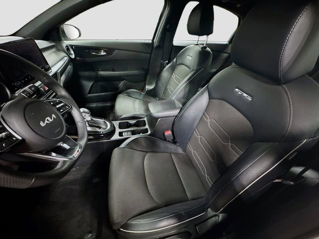 Used 2023 Kia Forte GT-Line w/ GT-Line Premium Package image 15