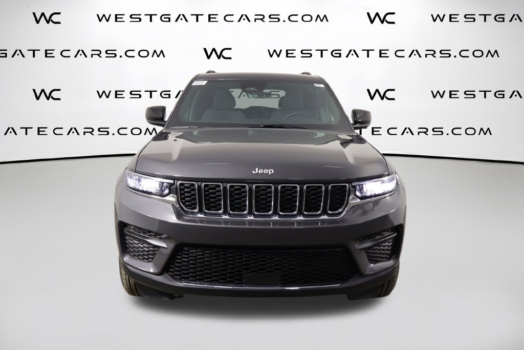 New 2026 Jeep Grand Cherokee Laredo X AWD/4WD image 2