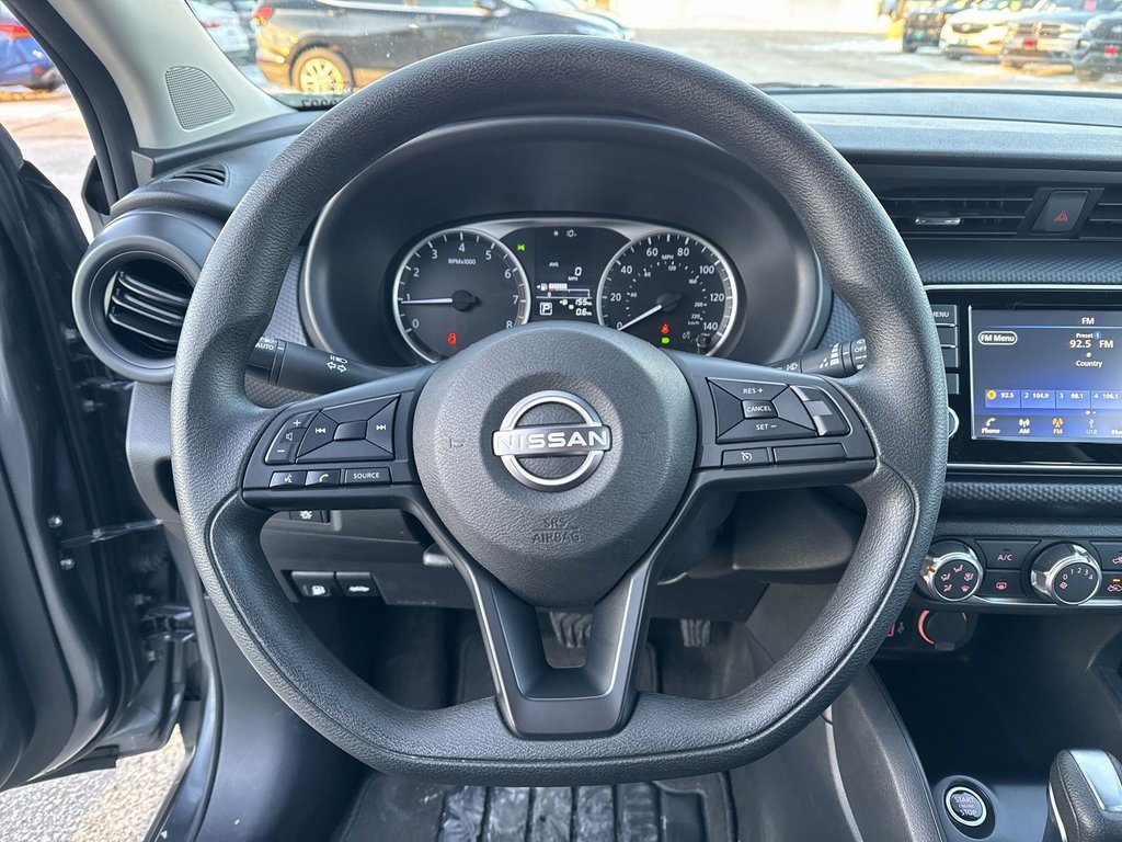 Used 2023 Nissan Kicks S image 7
