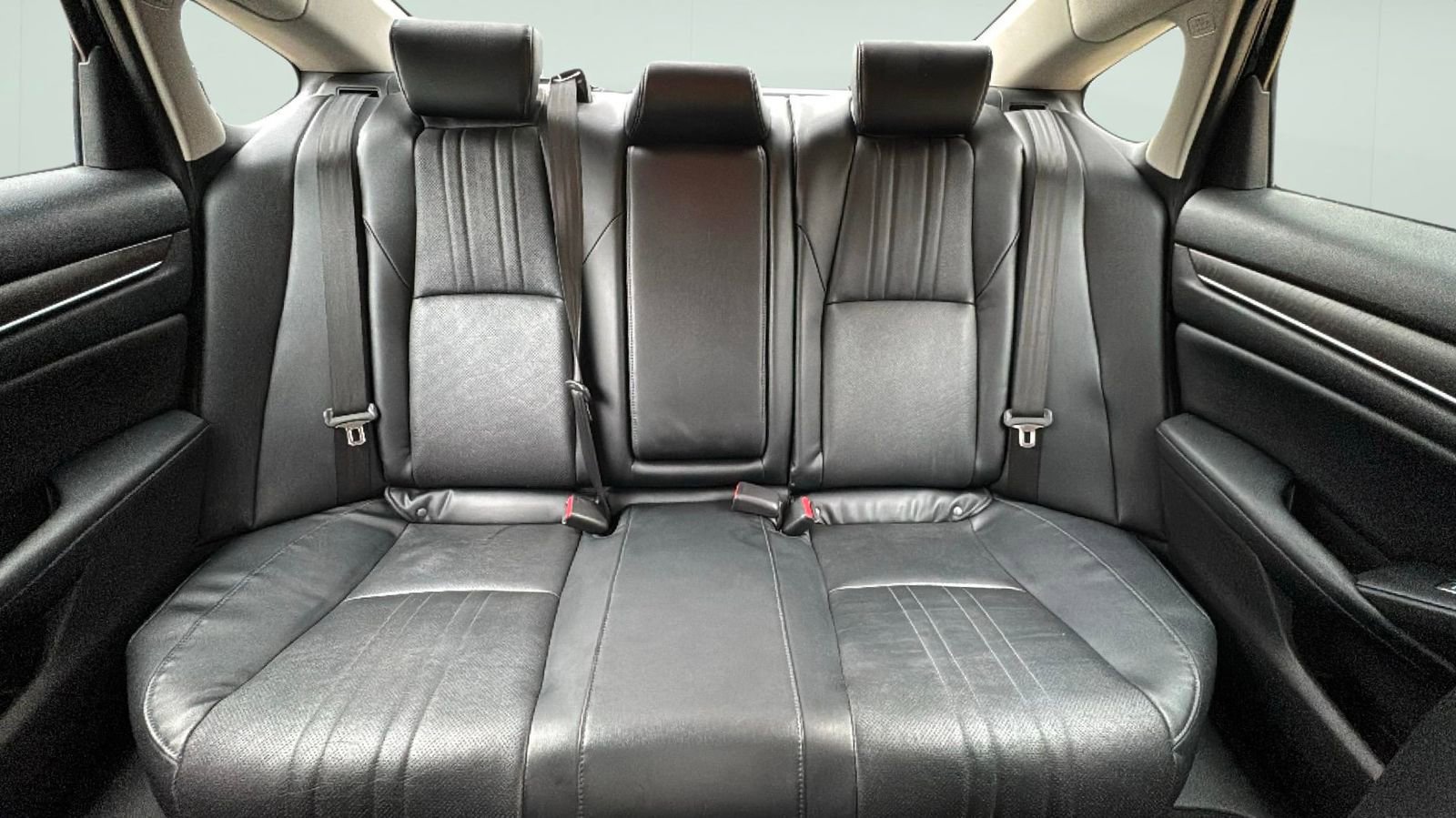 Used 2018 Honda Accord EX-L image 25