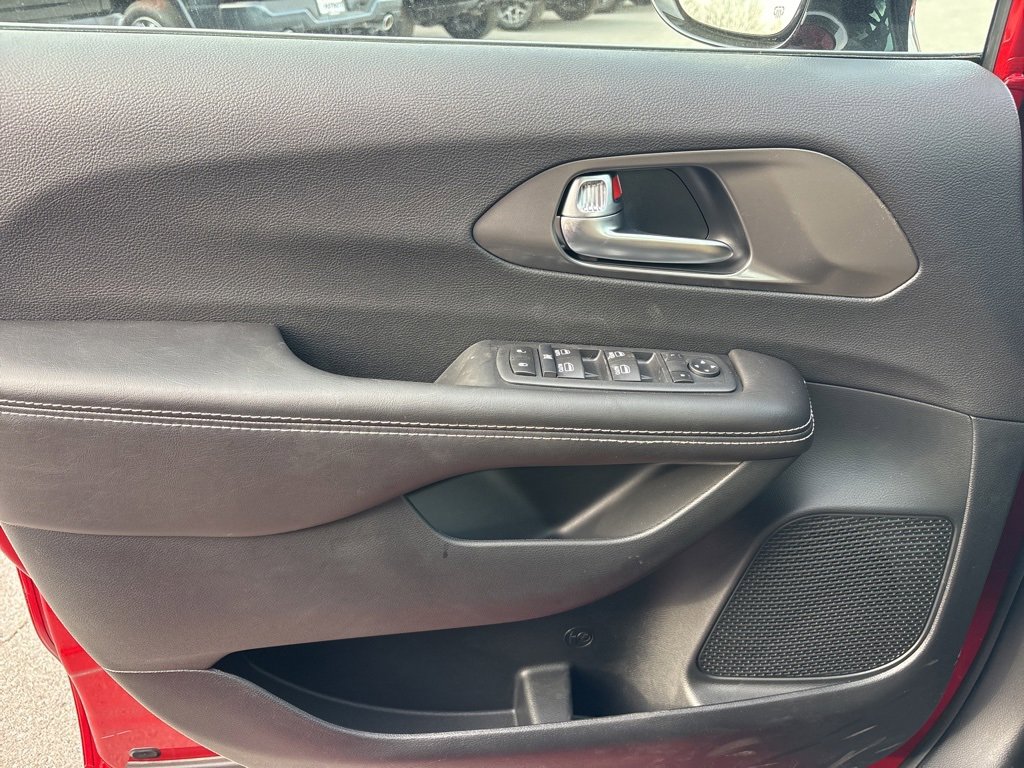 New 2026 Chrysler Voyager LX image 23