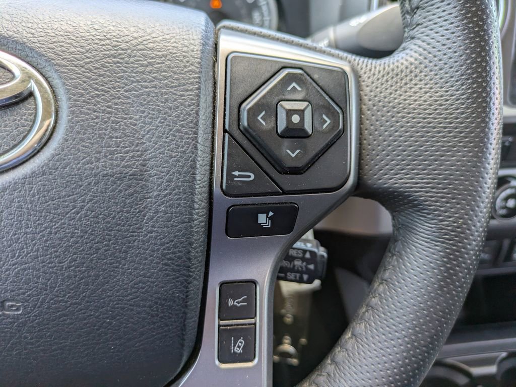 Used 2018 Toyota Tacoma SR5 image 23