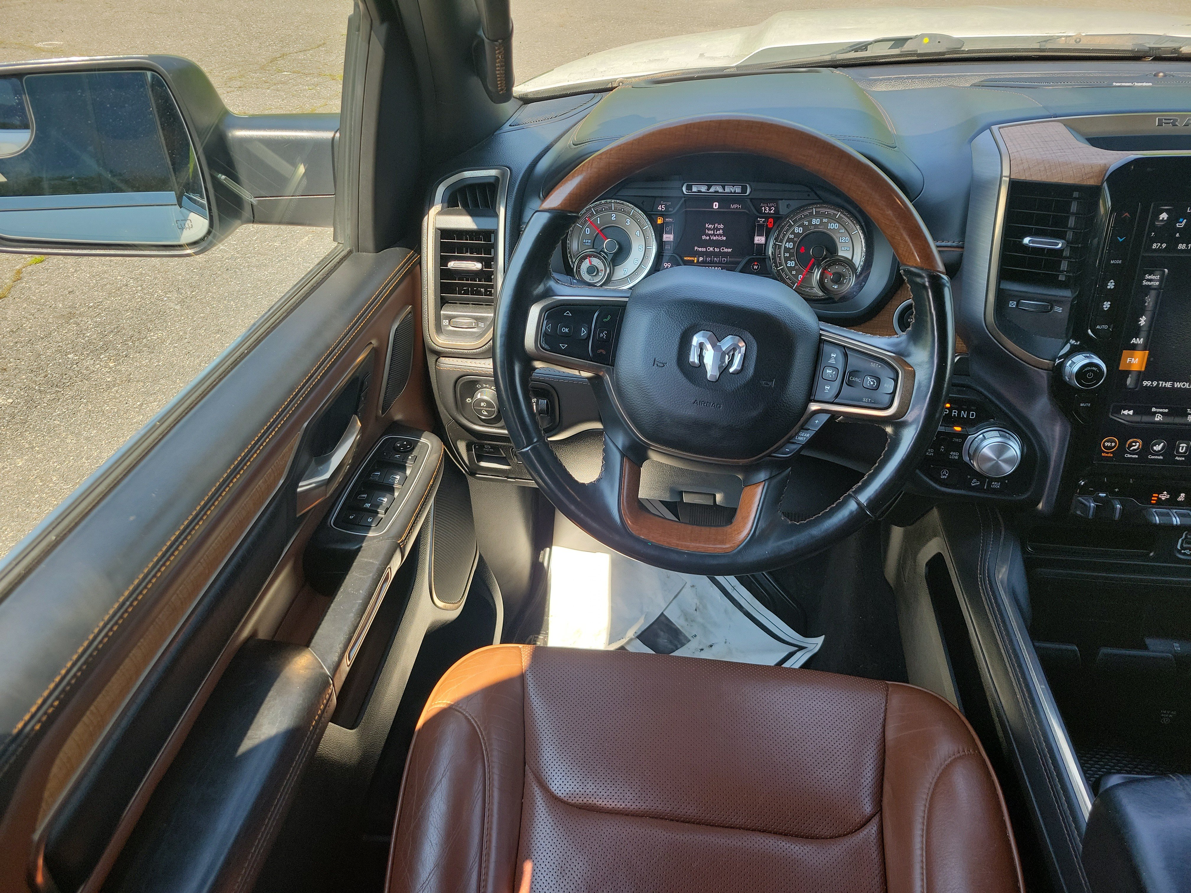 Used 2021 RAM 1500 Limited AWD/4WD image 19