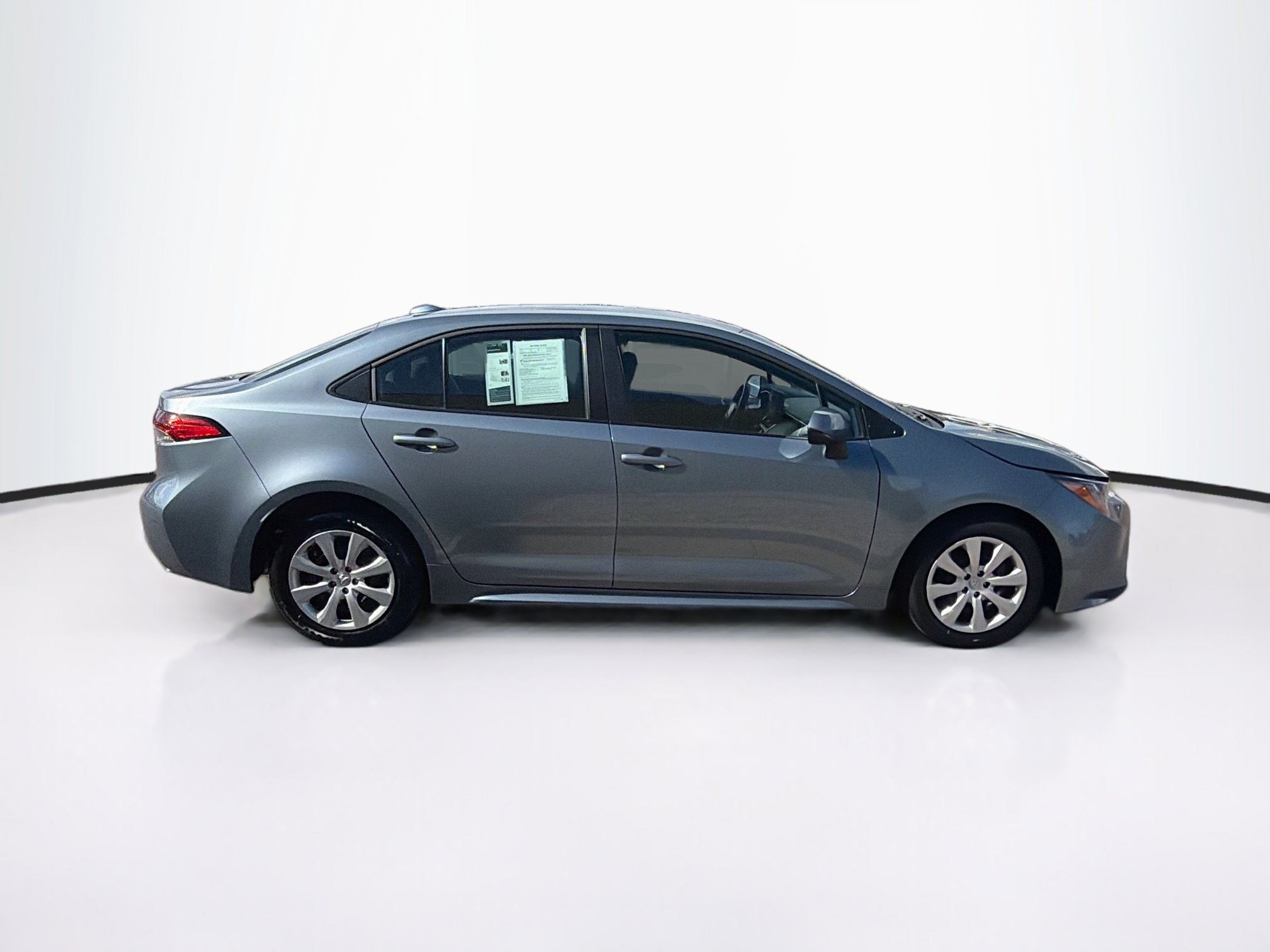 Used 2025 Toyota Corolla LE FWD image 10