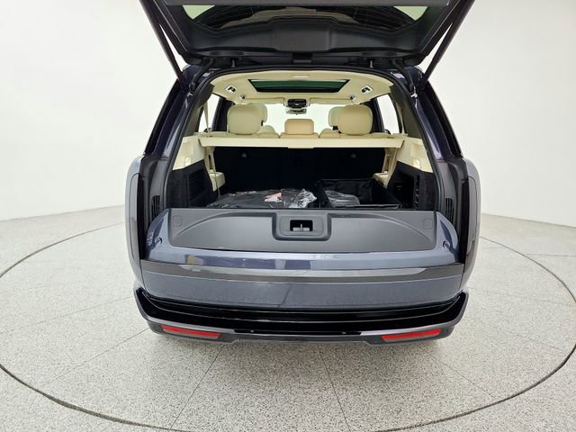 New 2026 Land Rover Range Rover Long Wheelbase SE AWD/4WD image 19