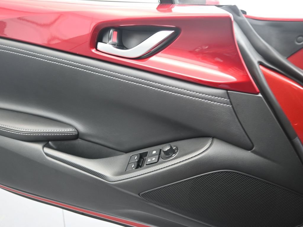 Used 2023 MAZDA MX-5 Miata Grand Touring image 13