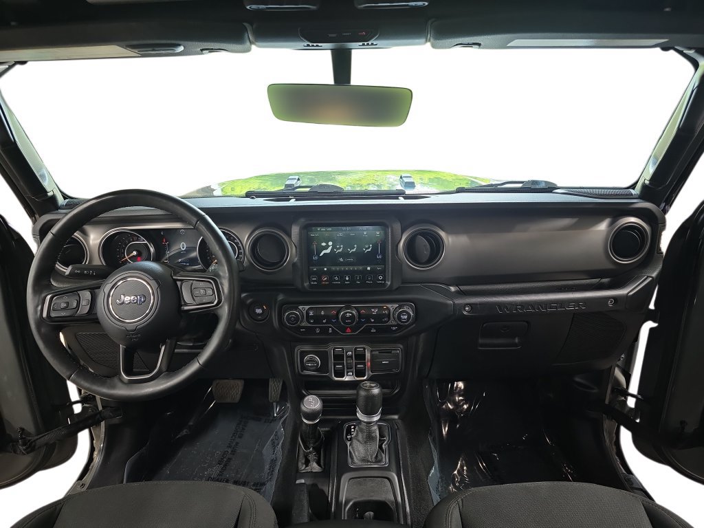 Used 2022 Jeep Wrangler Unlimited Sport AWD/4WD image 9