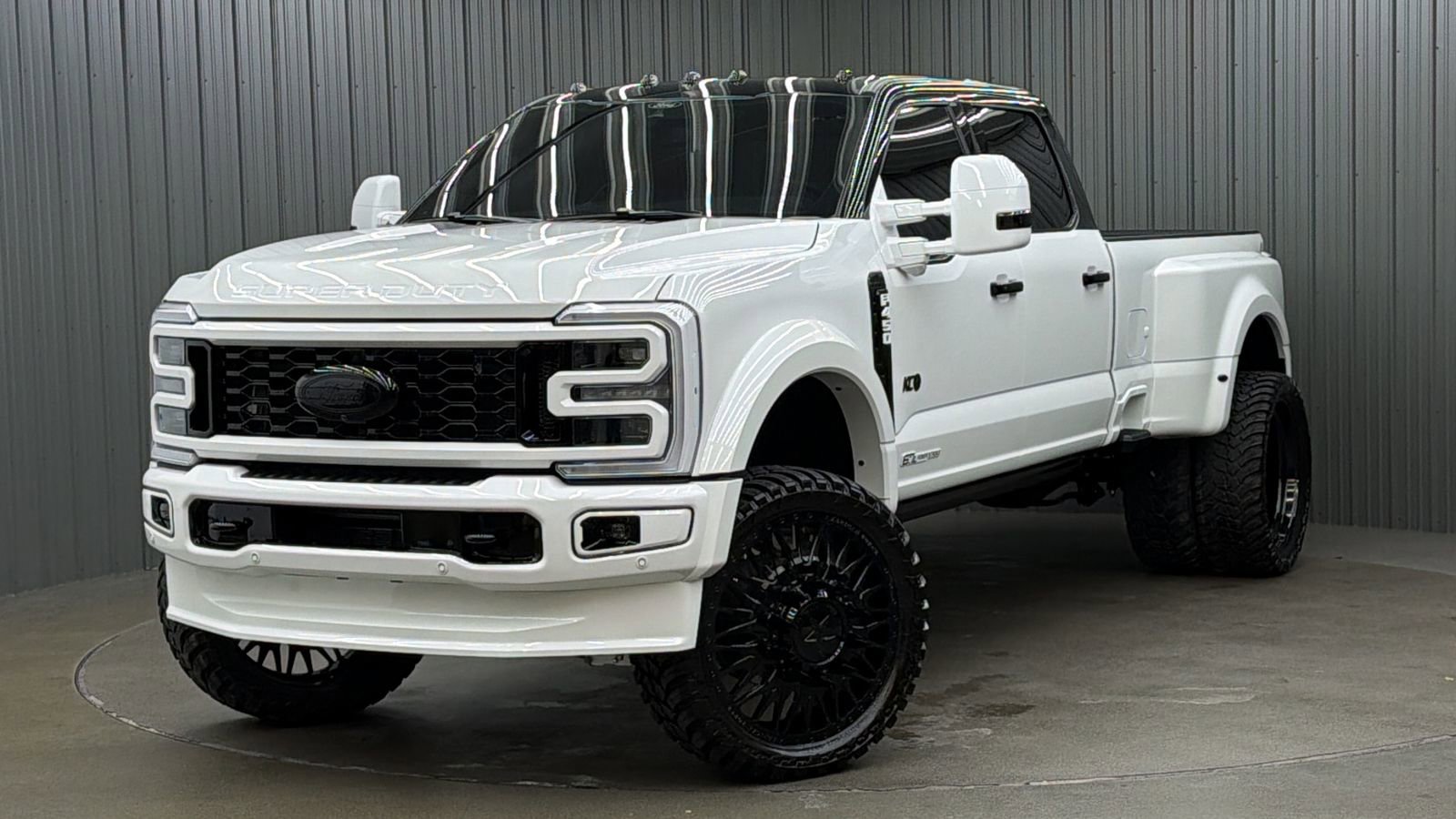 Used 2026 Ford F450 Platinum w/ Platinum Plus Package image 1