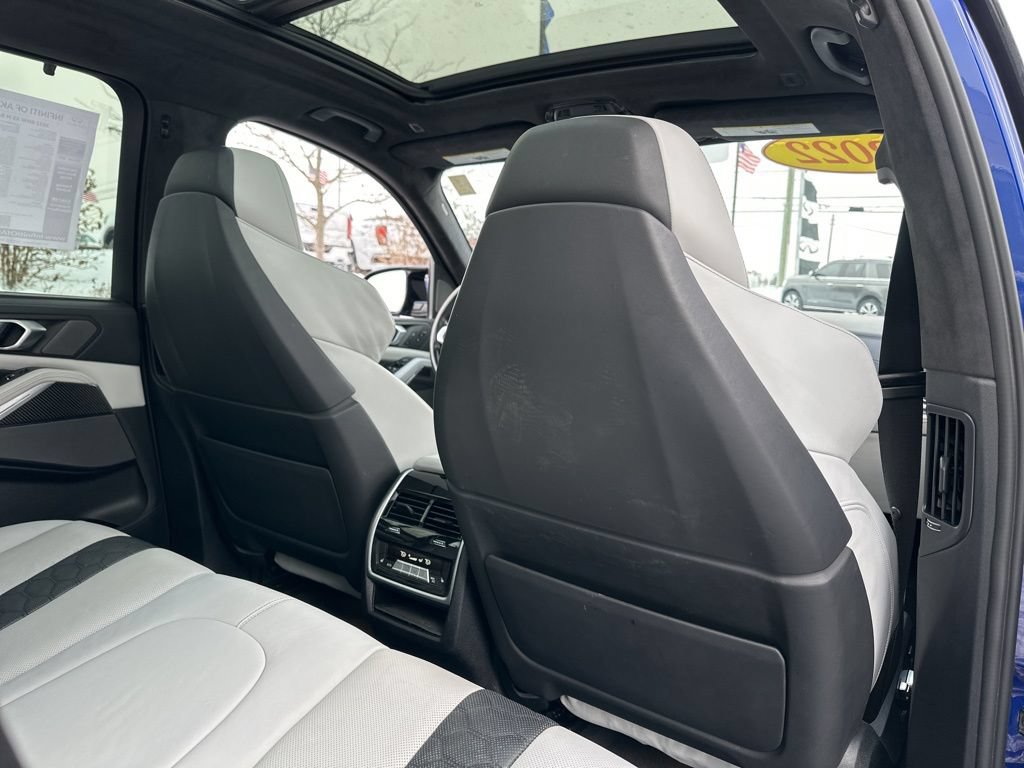 Used 2022 BMW X5 M w/ Executive Package AWD/4WD image 31