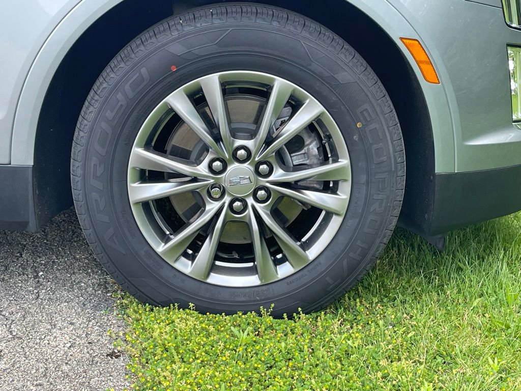 Certified 2023 Cadillac XT5 Premium Luxury w/ LPO, Floor Liner Package AWD/4WD image 9