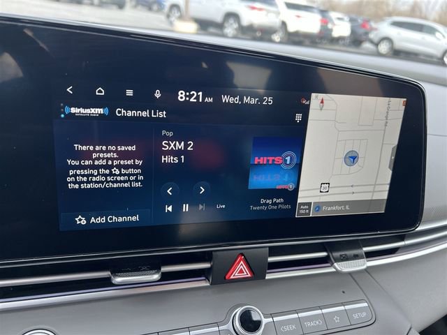 Used 2025 Hyundai Elantra SEL image 16