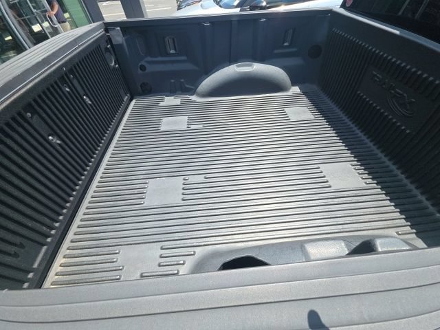 Used 2017 Ford F150 XLT AWD/4WD image 6