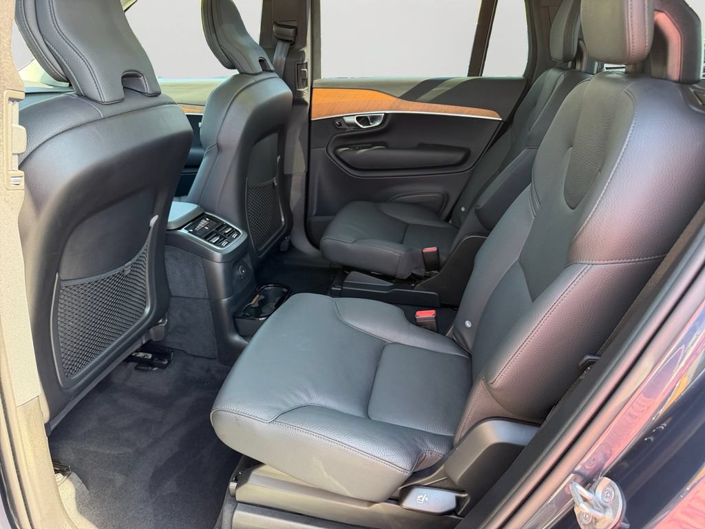 Certified 2025 Volvo XC90 T8 Plus AWD/4WD image 12