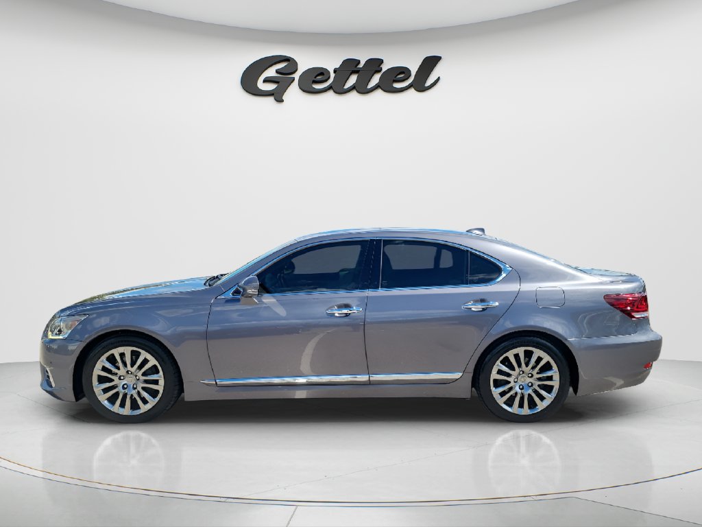 Used 2016 Lexus LS 460 w/ Comfort Package RWD image 8