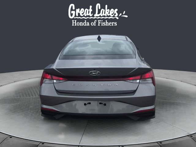 Used 2023 Hyundai Elantra SEL w/ Convenience Package FWD image 4