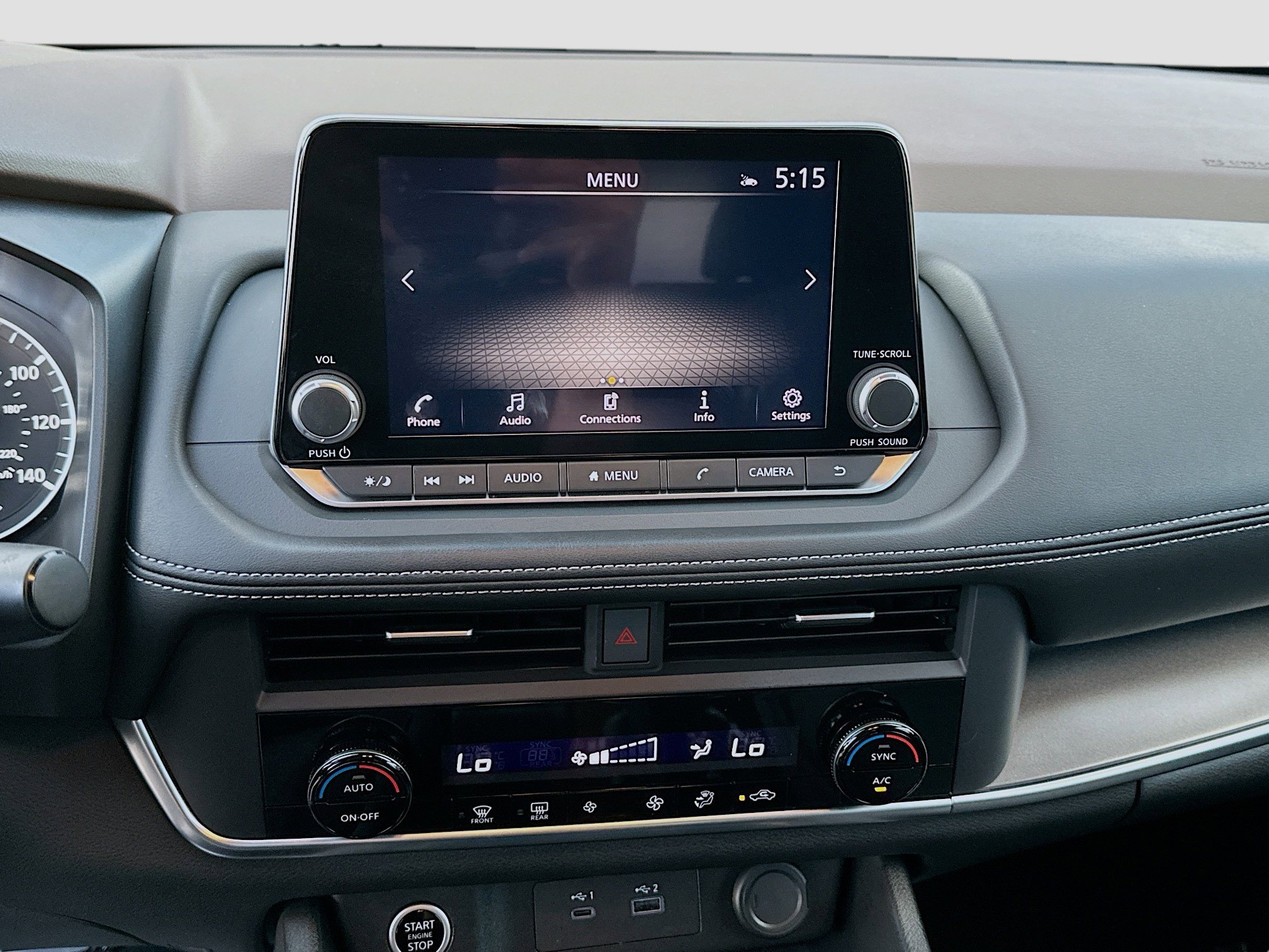 Used 2023 Nissan Rogue SV image 12