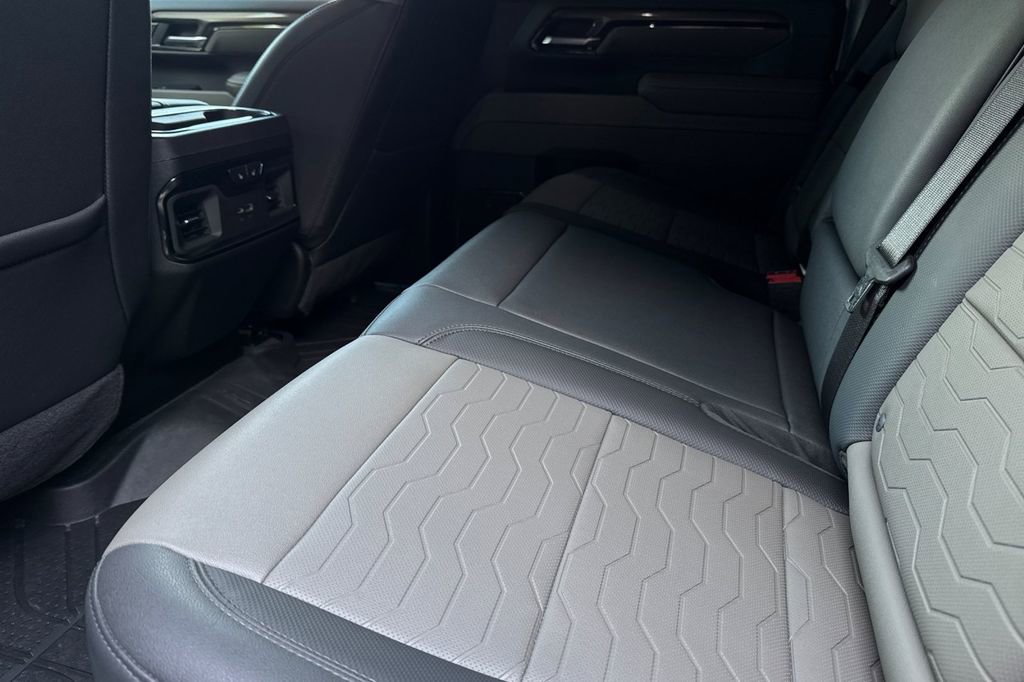 Certified 2025 Chevrolet Silverado 2500 ZR2 w/ Technology Package image 13