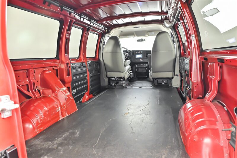 Used 2014 GMC Savana 1500 RWD image 12