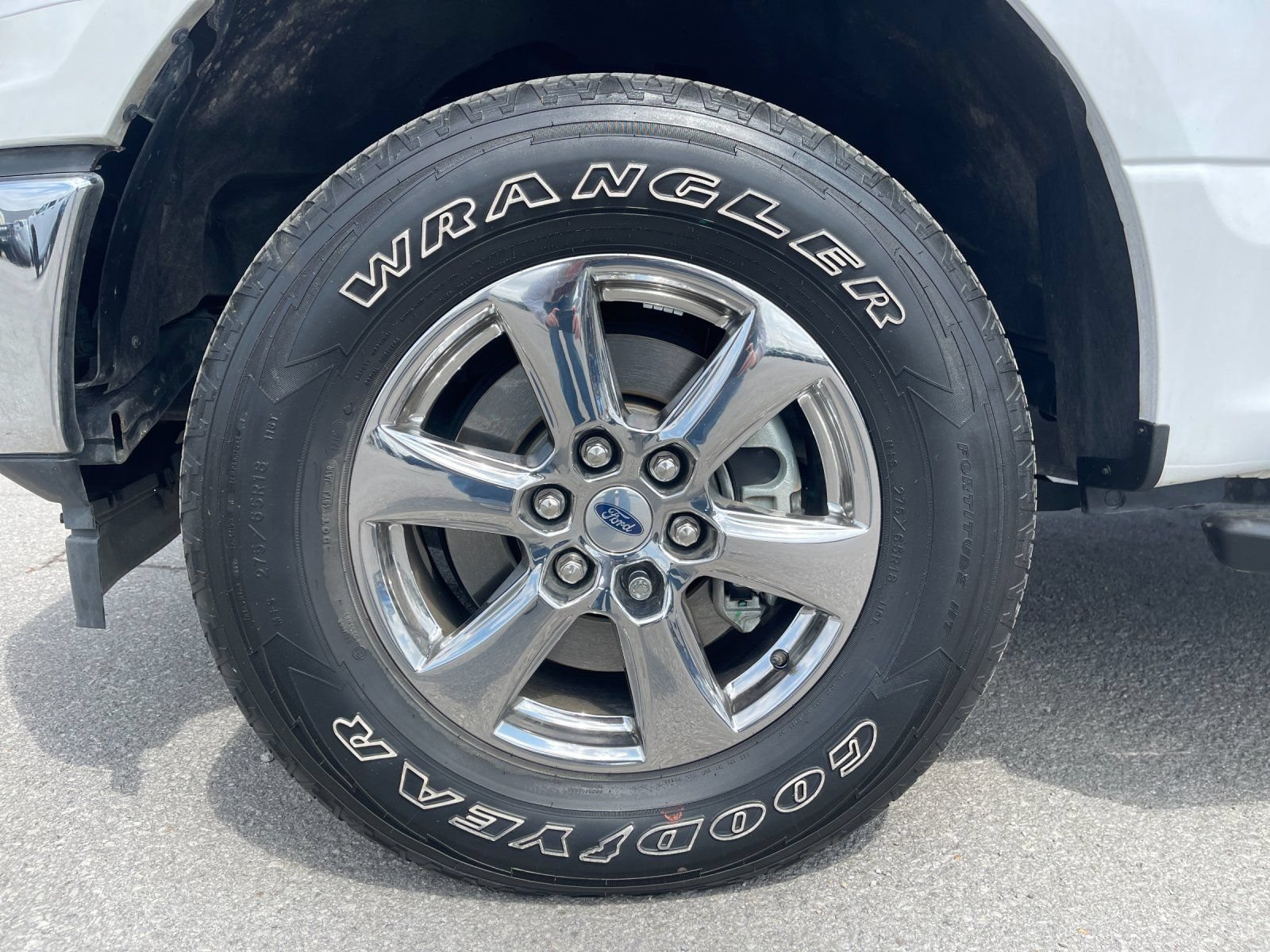 Used 2019 Ford F150 XLT w/ Equipment Group 302A Luxury AWD/4WD image 31