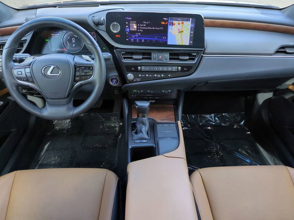Used 2022 Lexus ES 300h w/ Premium Package image 13