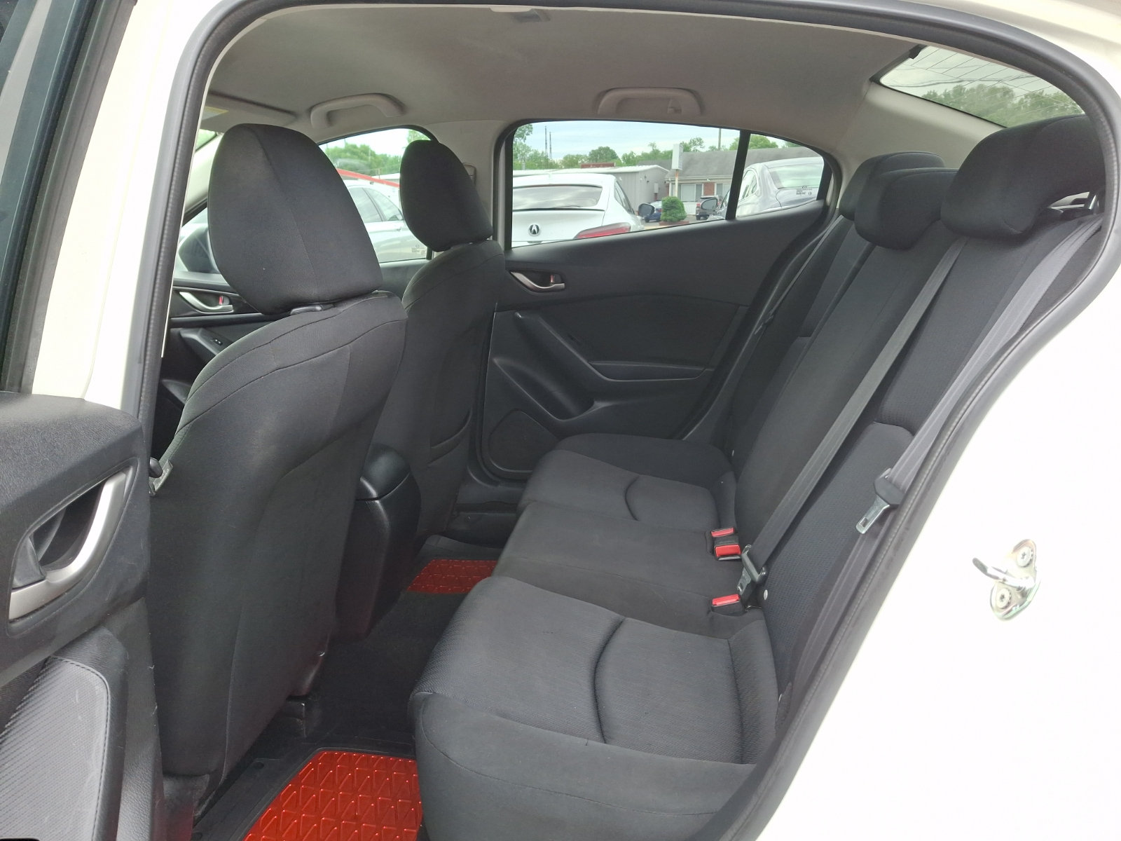 Used 2015 MAZDA MAZDA3 i Sport FWD image 10