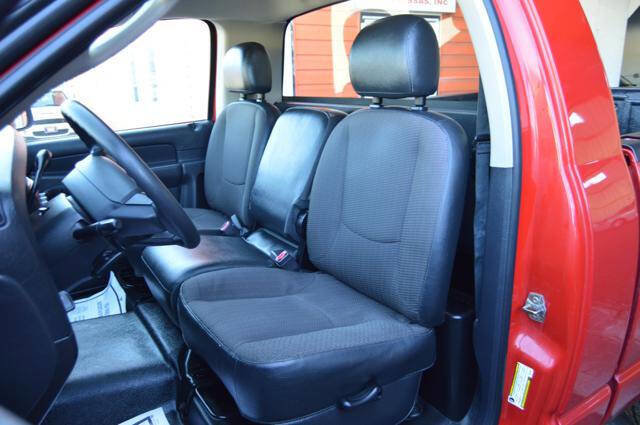 Used 2005 Dodge Ram 1500 Truck ST w/ Trailer Tow Group image 17