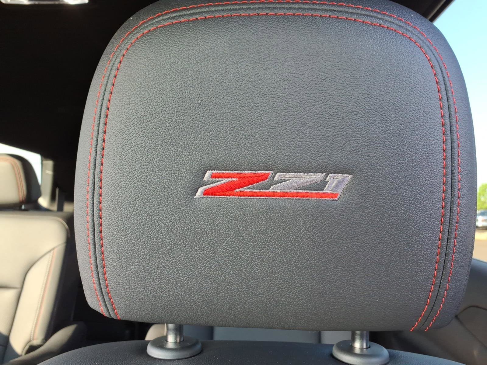 Certified 2025 Chevrolet Traverse Z71 w/ Driver Confidence Package AWD/4WD image 26