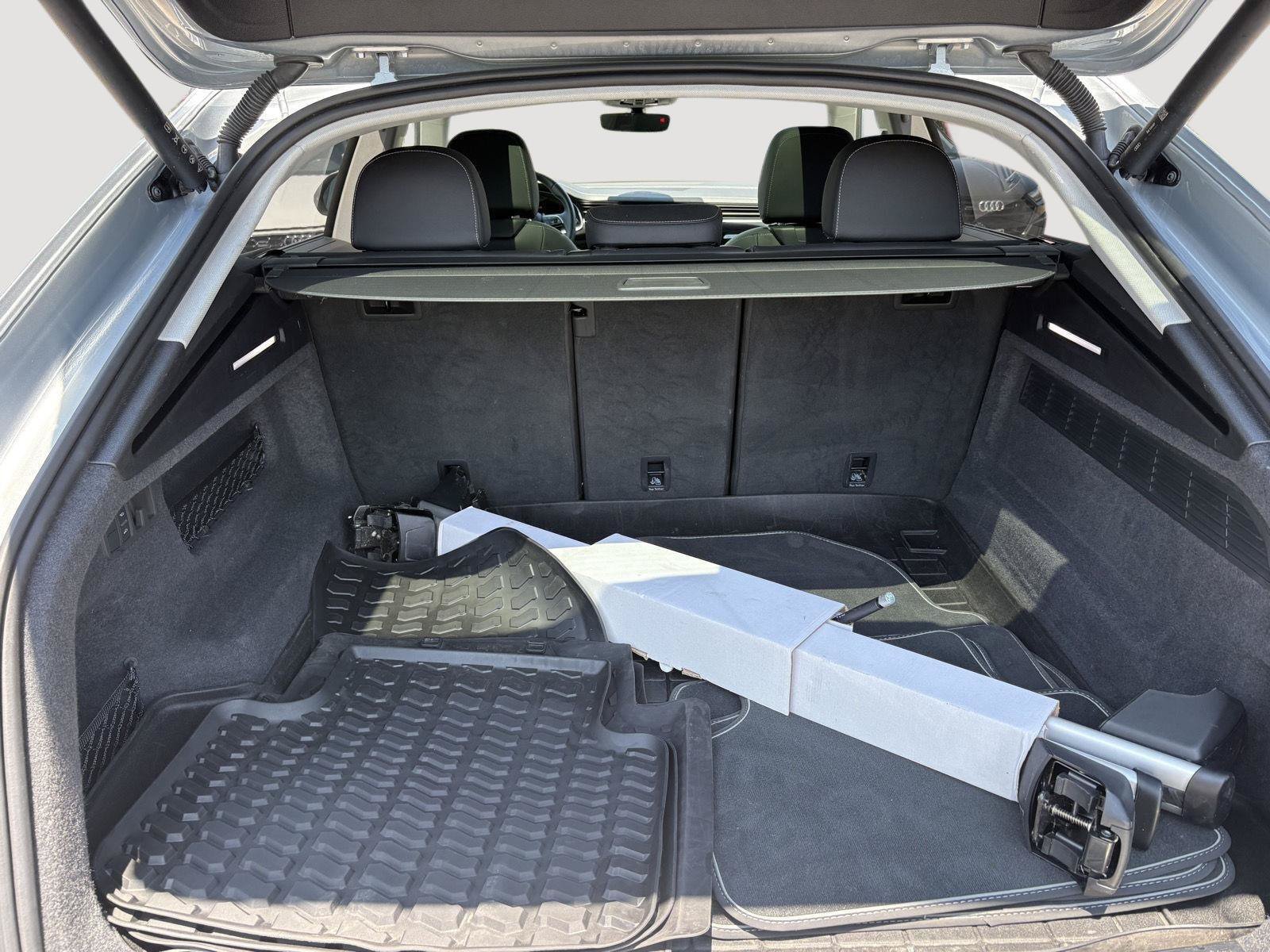 Certified 2023 Audi Q8 Prestige w/ Prestige Package AWD/4WD image 24