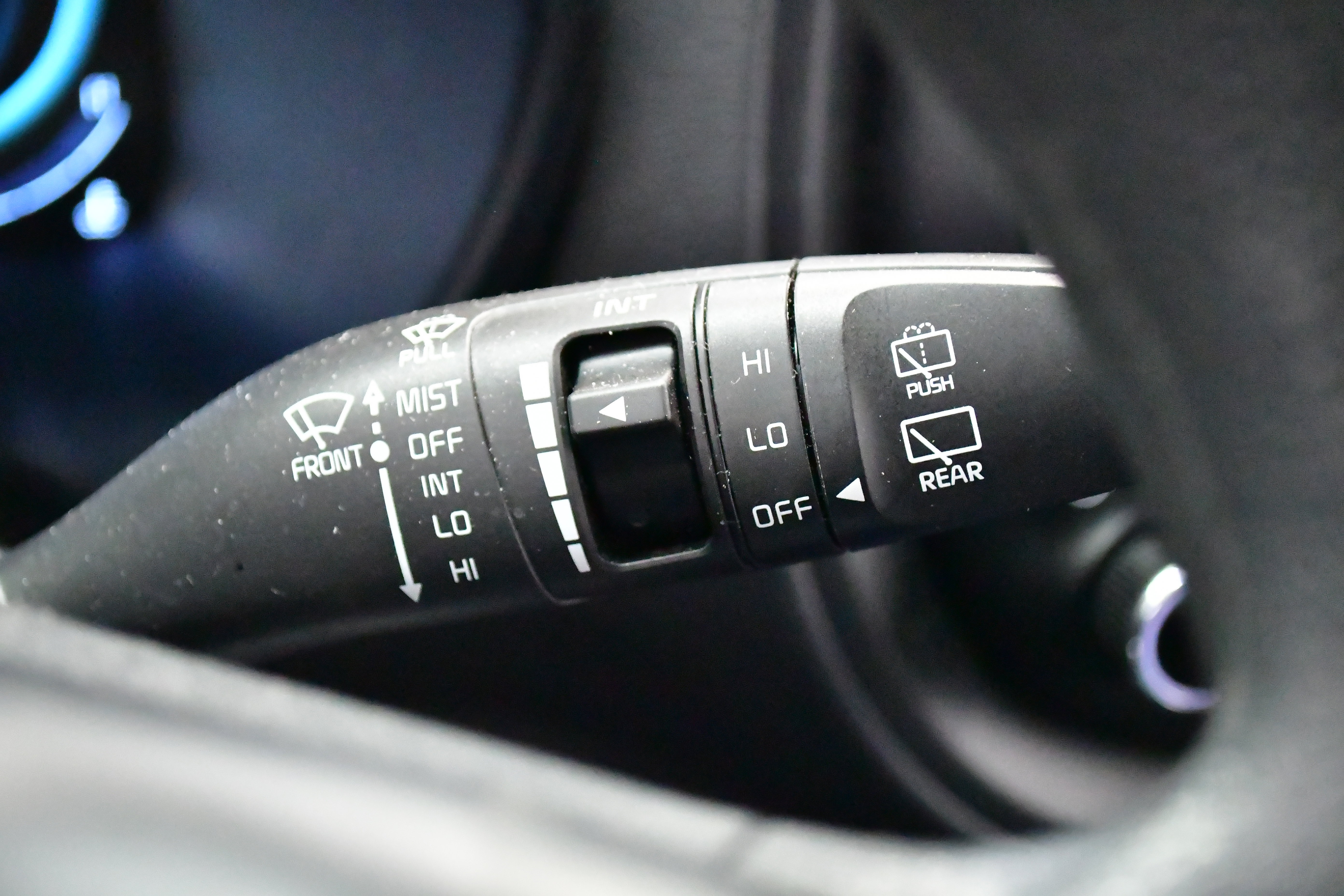 Used 2025 Kia Soul LX w/ LX Technology Package FWD image 21