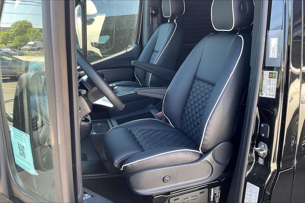 New 2025 Mercedes-Benz Sprinter 2500 image 7