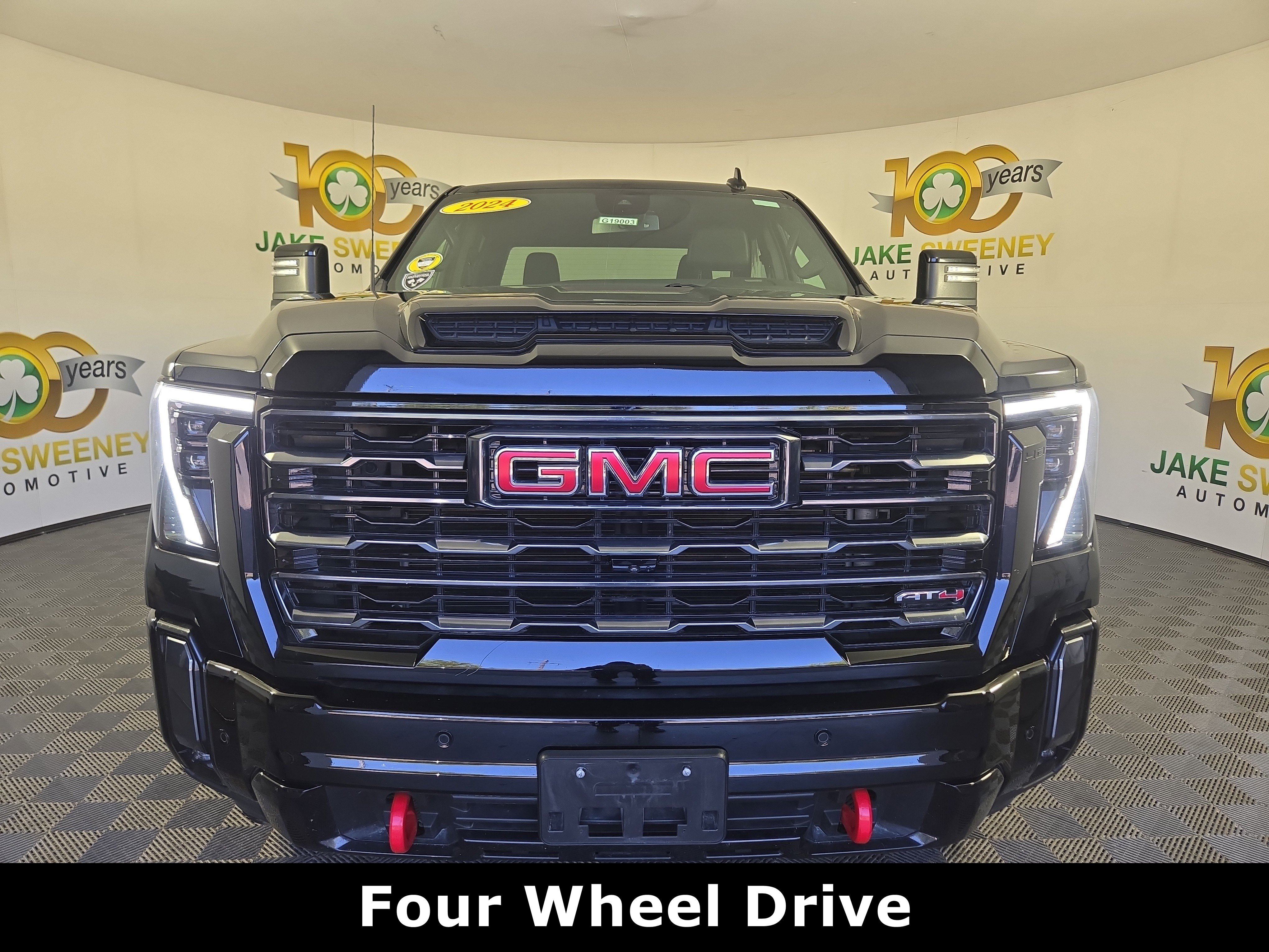 Certified 2024 GMC Sierra 2500 AT4 image 2